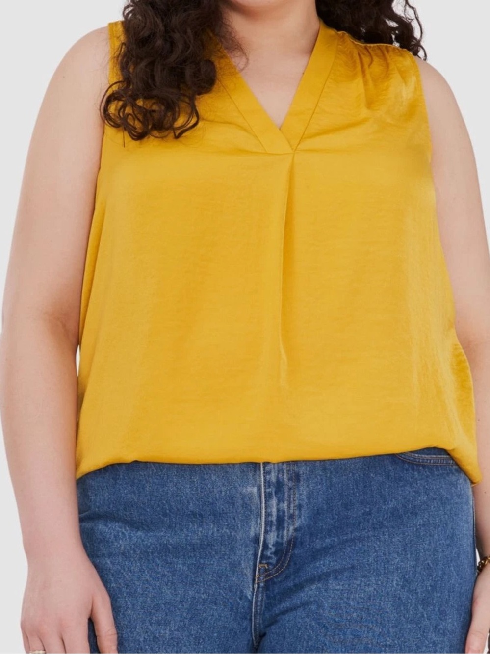 Vince Camuto Mustard V-Neck Blouse 🍋💛🌻